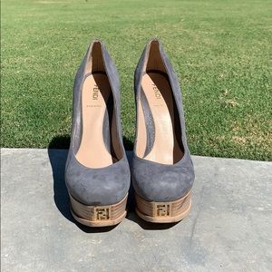 Fendi Grey Suede Pumps. Size 39